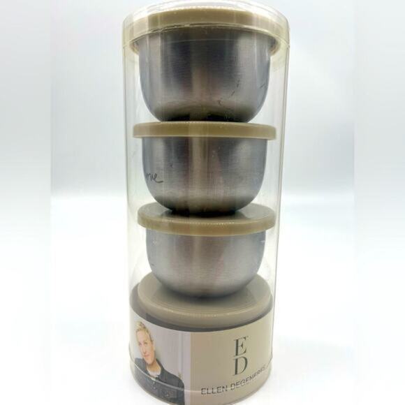 Set of 4 stainless steel prep bowls with light beige plastic lids NIB - Picture 1 of 5